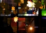 Papiersterne in der Hauskaplle - Motiv Weihnachtskarte 2024